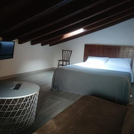 Hotel Papamoscas La Hiruela Buitenkant foto