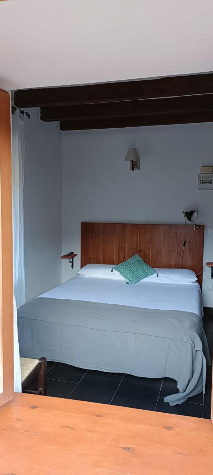 Hotel Papamoscas La Hiruela Buitenkant foto